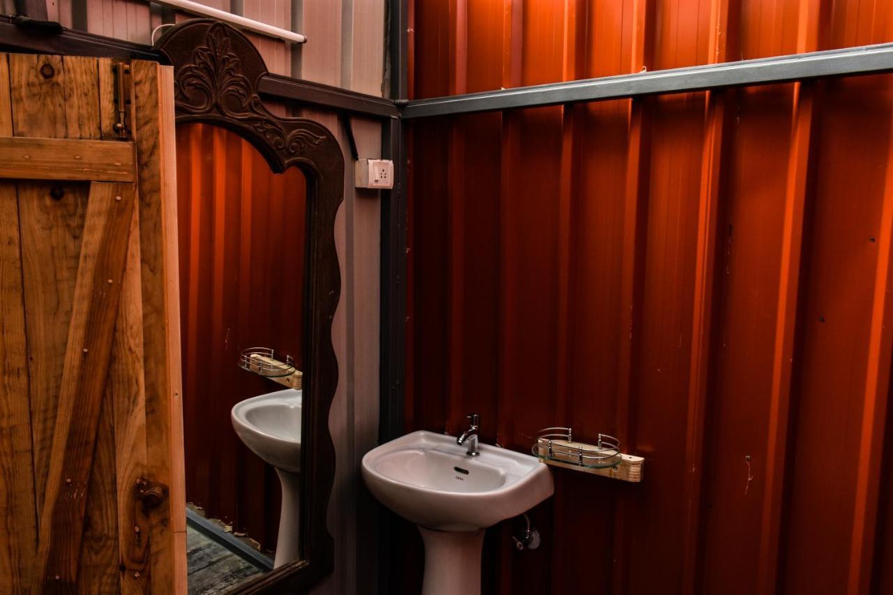 The Hosteller Goa, أنجونا المظهر الخارجي الصورة